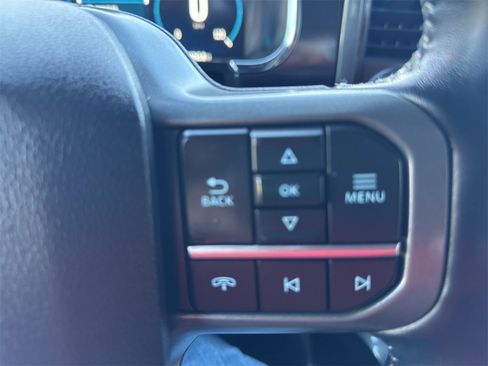 Used 2022 Ford F150 Lariat image 17