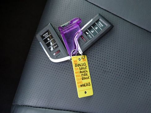 Used 2025 Acura MDX SH-AWD w/ Technology Package image 70