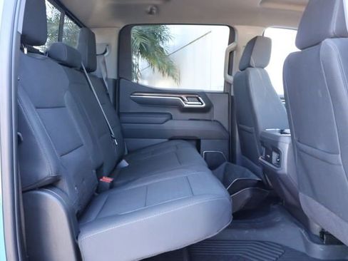 Certified 2025 Chevrolet Silverado 1500 RST AWD/4WD image 19