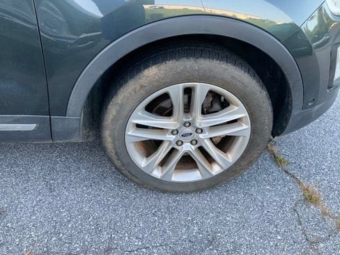 Used 2016 Ford Explorer Limited w/ Equipment Group 301A AWD/4WD image 10
