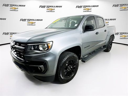 Used 2022 Chevrolet Colorado Z71 w/ Trail Boss Package image 3