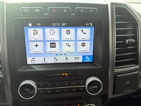 Used 2019 Ford Expedition Platinum AWD/4WD image 11