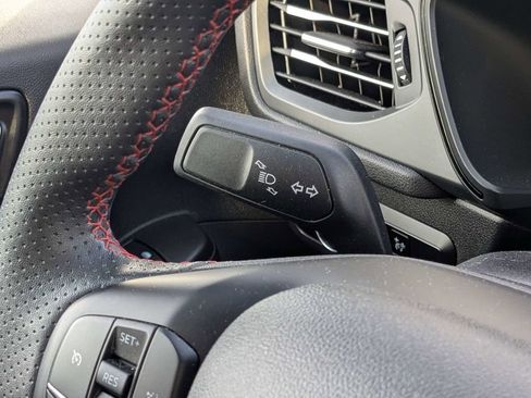 Used 2025 Ford Escape ST-Line FWD image 24