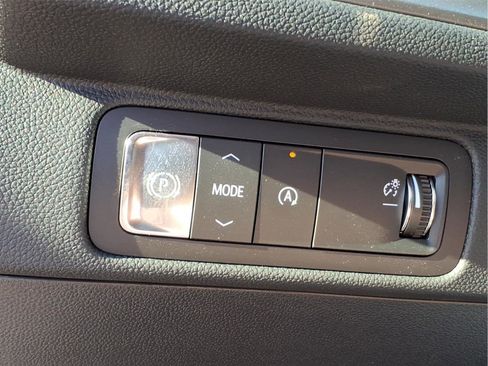 New 2026 Chevrolet Traverse LT w/ LPO, Floor Liner Package image 18