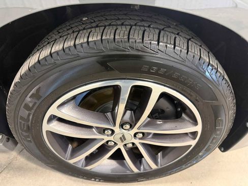 Used 2018 Dodge Charger GT AWD/4WD image 12