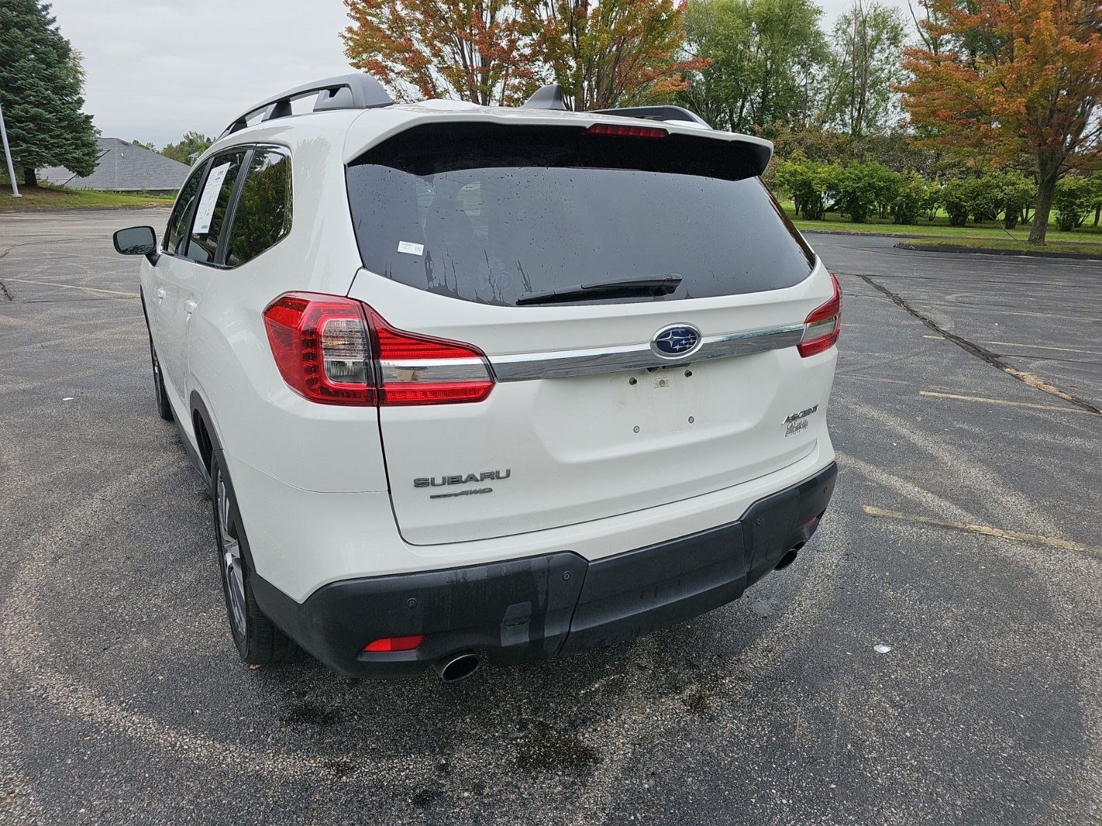 Used 2019 Subaru Ascent Premium AWD/4WD image 3