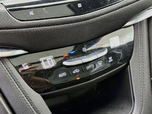 Used 2021 Cadillac XT5 Premium Luxury FWD image 21