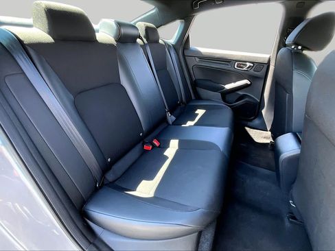 Used 2023 Honda Civic Sport image 21