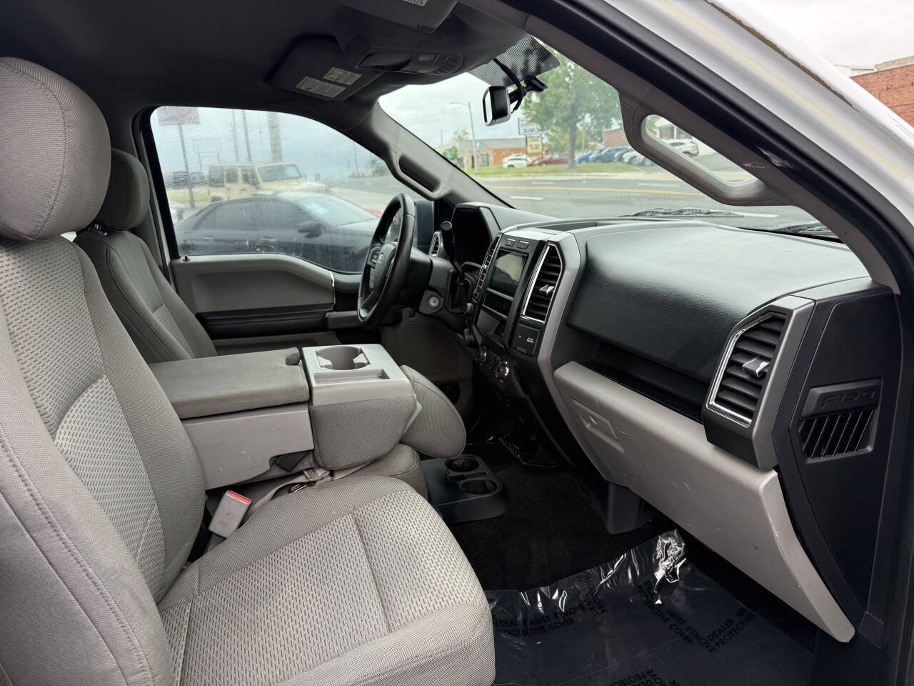 Used 2016 Ford F150 XLT w/ Equipment Group 301A Mid AWD/4WD image 10