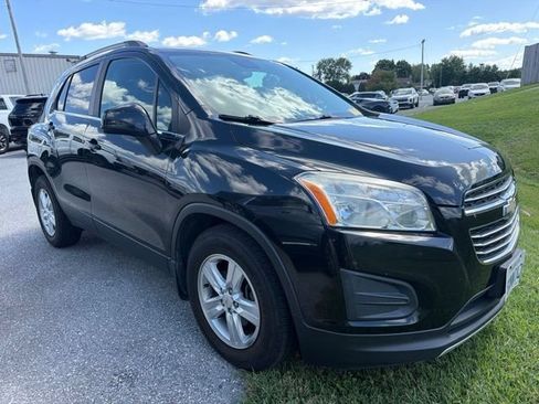 Used 2015 Chevrolet Trax LT w/ LT Plus Package FWD image 1