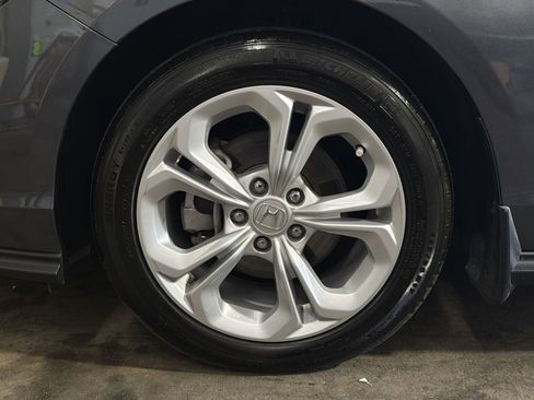 Used 2025 Honda Accord LX image 12