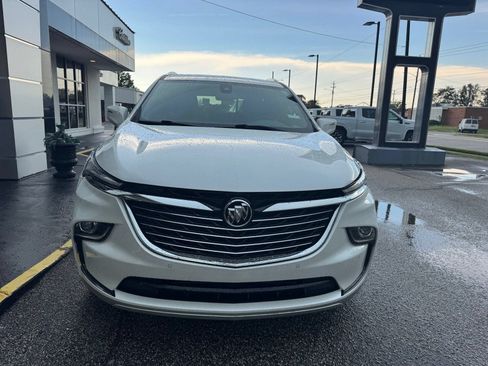 Certified 2023 Buick Enclave Essence FWD image 9