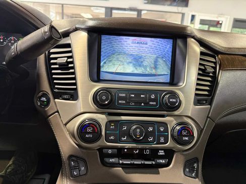 Used 2019 GMC Yukon Denali w/ Open Road Package AWD/4WD image 20