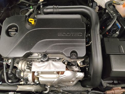 Used 2024 Chevrolet Malibu LT FWD image 30