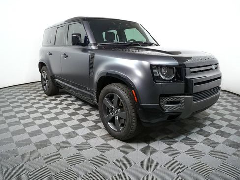 Used 2023 Land Rover Defender 110 V8 image 27