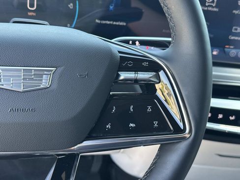 New 2026 Cadillac Lyriq Sport RWD image 31