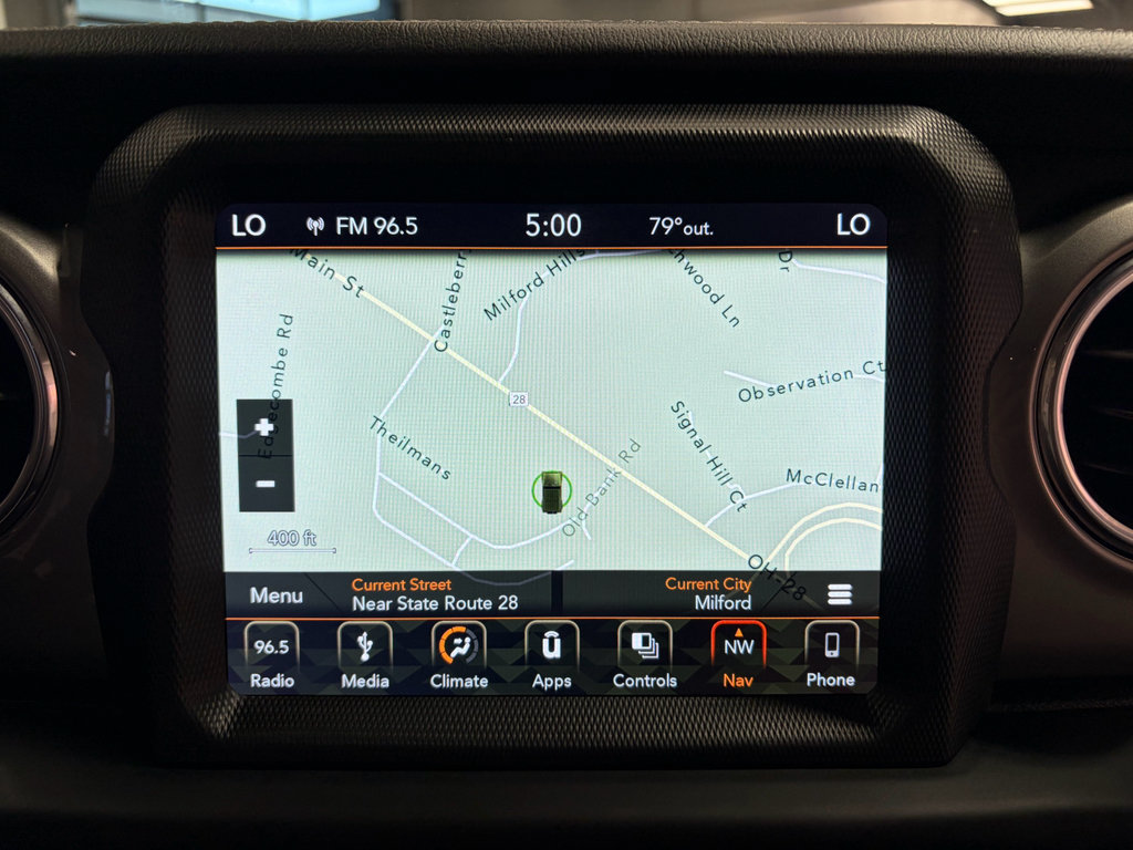 Used 2018 Jeep Wrangler Unlimited Sahara w/ Uconnect 4C Nav & Sound Group AWD/4WD image 14