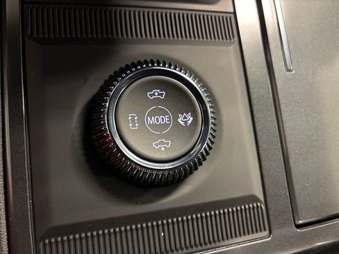 New 2026 GMC Hummer EV 4x4 Crew Cab image 39