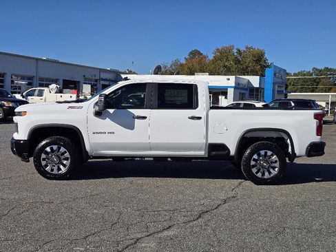 New 2026 Chevrolet Silverado 2500 Custom w/ Custom Value Package image 18
