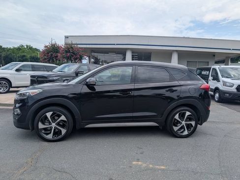 Used 2018 Hyundai Tucson Sport FWD image 2