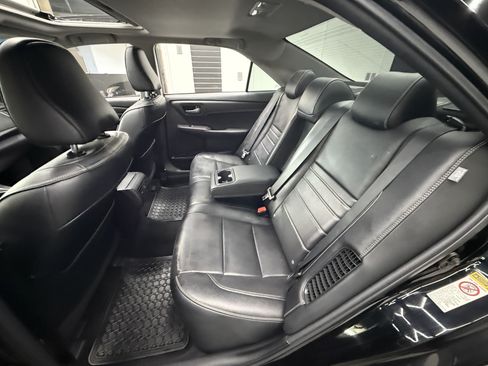 Used 2017 Toyota Camry XLE FWD image 22