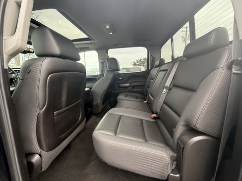 Used 2015 GMC Sierra 2500 SLT w/ All-Terrain HD Package image 8