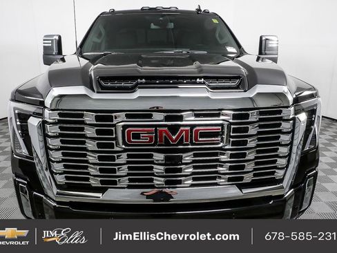 Used 2025 GMC Sierra 2500 Denali image 26