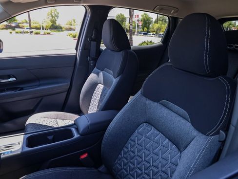 New 2026 Nissan Kicks SV w/ Cold Weather Package FWD image 15