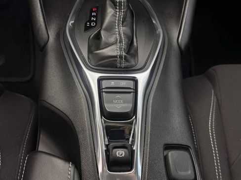Used 2017 Chevrolet Camaro LT RWD image 10