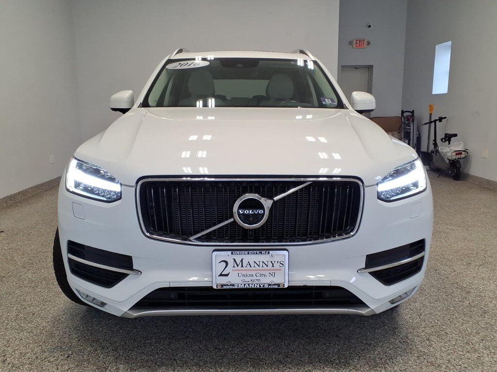 Used 2016 Volvo XC90 T6 Momentum AWD/4WD image 2