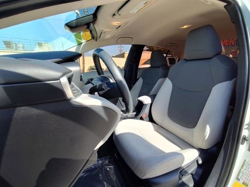 Used 2022 Toyota Corolla L FWD image 15