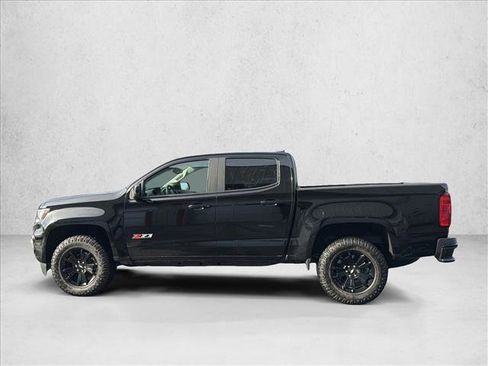 Used 2022 Chevrolet Colorado Z71 w/ Z71 Midnight Edition image 8