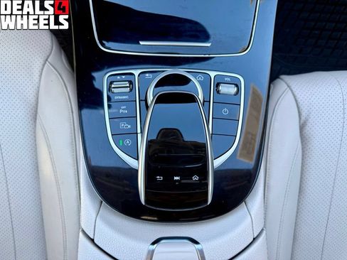 Used 2017 Mercedes-Benz E 300 4MATIC image 19