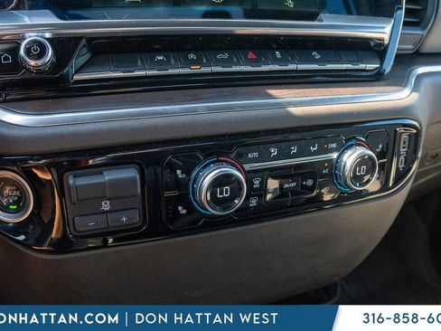 Used 2022 GMC Sierra 1500 SLT AWD/4WD image 9