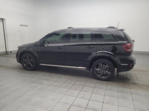 Used 2019 Dodge Journey Crossroad FWD image 3