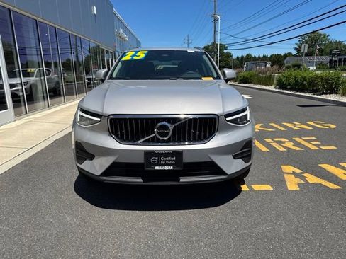 Certified 2025 Volvo XC40 B5 Core AWD/4WD image 7
