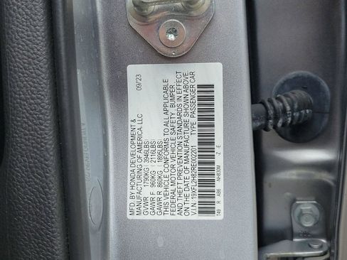 Used 2024 Honda Civic Sport image 32