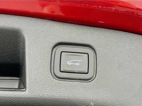 Used 2024 Chevrolet Blazer EV LT image 31