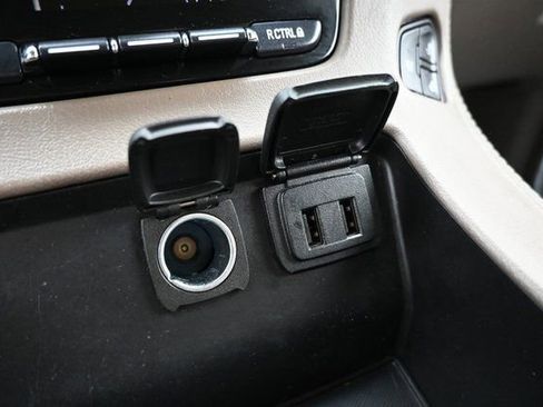 Used 2019 GMC Yukon SLT w/ Open Road Package image 33