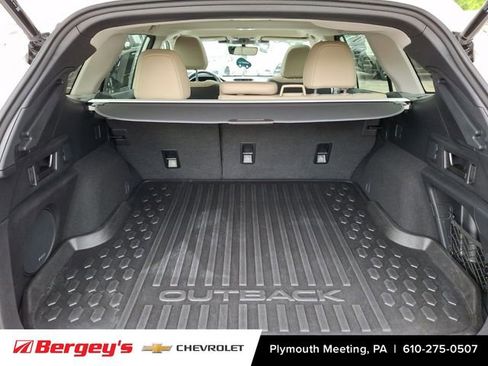 Used 2023 Subaru Outback Limited AWD/4WD image 33