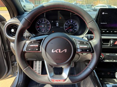 Used 2022 Kia Forte GT w/ GT2 Package FWD image 14