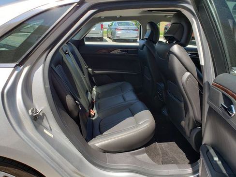 Used 2013 Lincoln MKZ FWD image 17