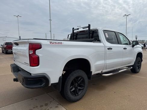 Used 2019 Chevrolet Silverado 1500 Custom Trail Boss w/ Custom Convenience Package image 3