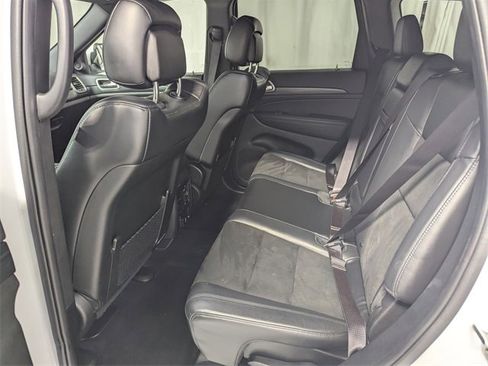 Used 2019 Jeep Grand Cherokee Altitude image 9