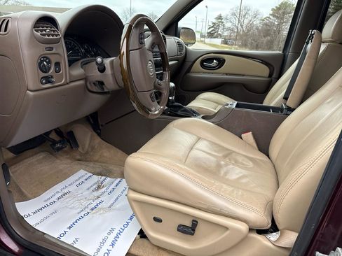 Used 2007 Buick Rainier CXL image 14