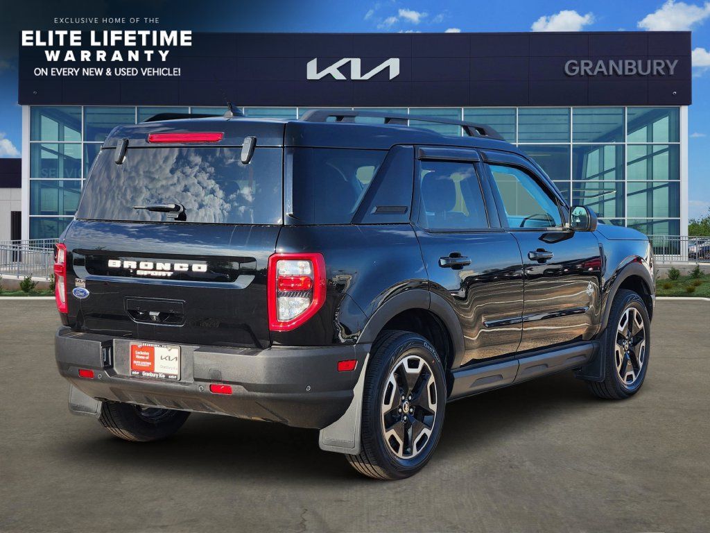 Used 2024 Ford Bronco Sport Outer Banks w/ Tech Package AWD/4WD image 5