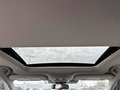 New 2025 Nissan Murano SL image 11