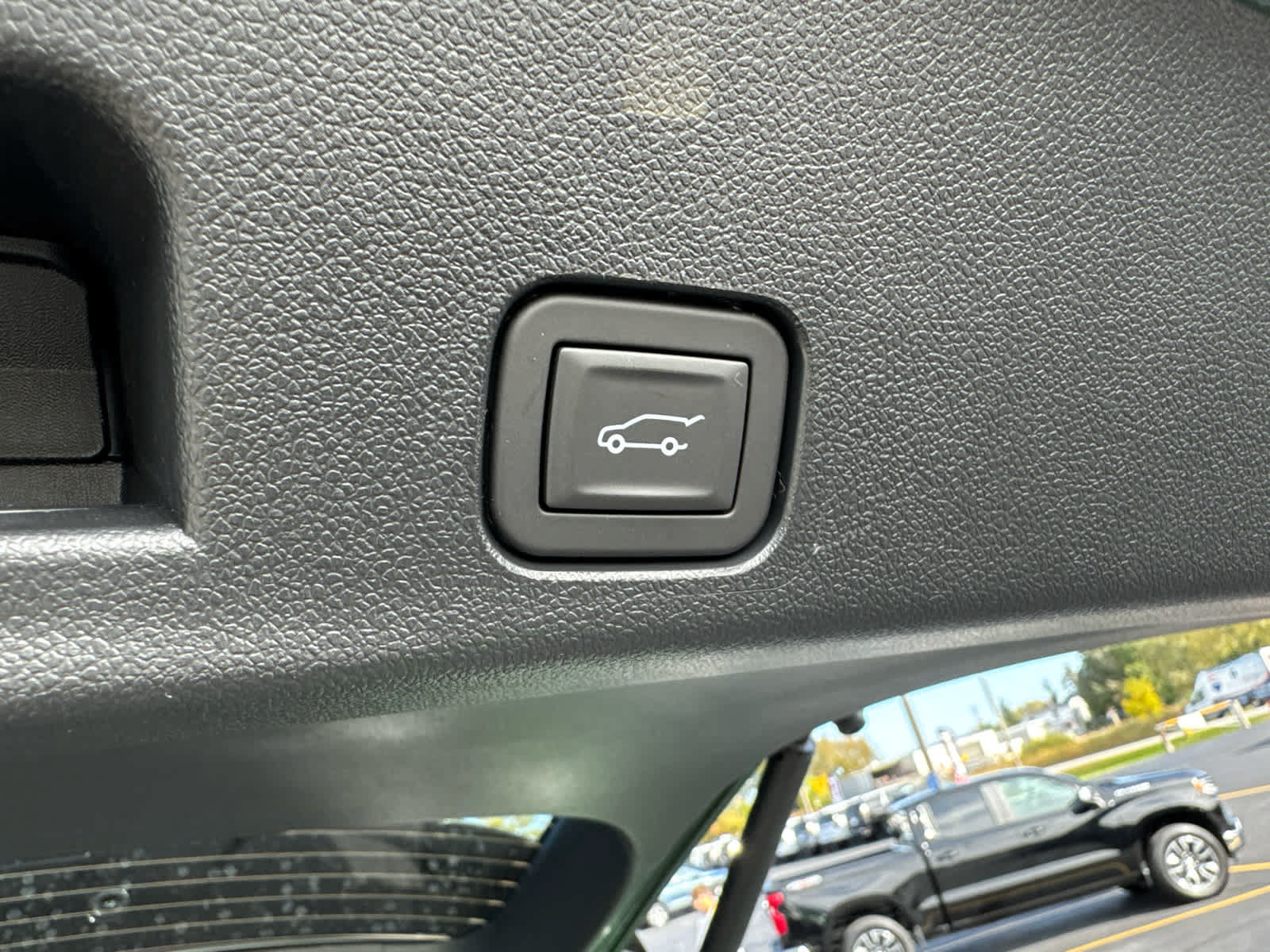 New 2027 Chevrolet Traverse RS AWD/4WD image 17