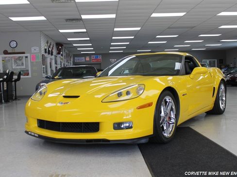 Used 2007 Chevrolet Corvette Z06 w/ Preferred Equipment Group image 1