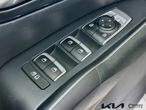 Certified 2023 Kia Sorento EX AWD/4WD image 18